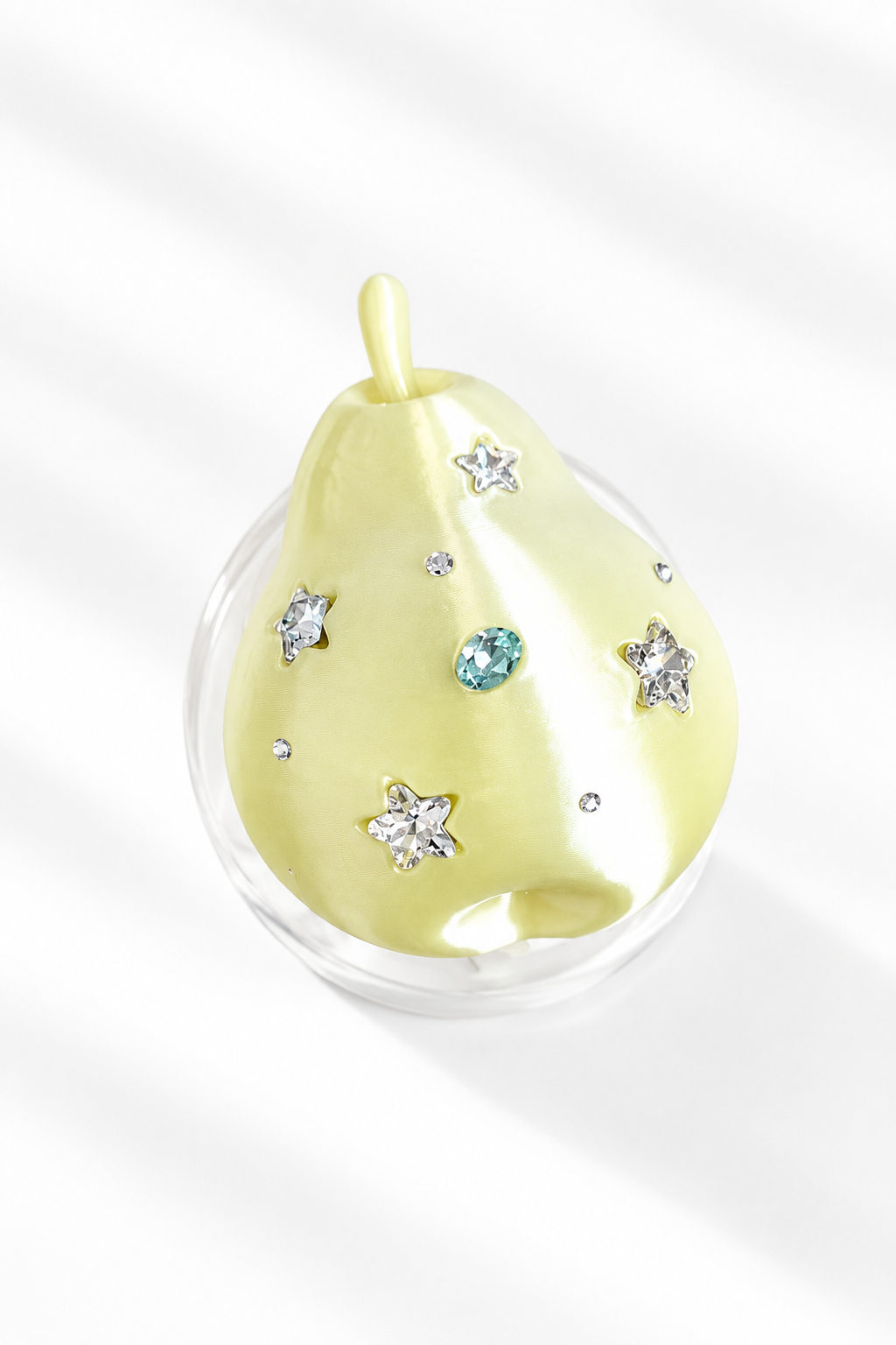 Pear Sculpture Phone Stand – Artistic 3D Printed Magnetic Phone Holder