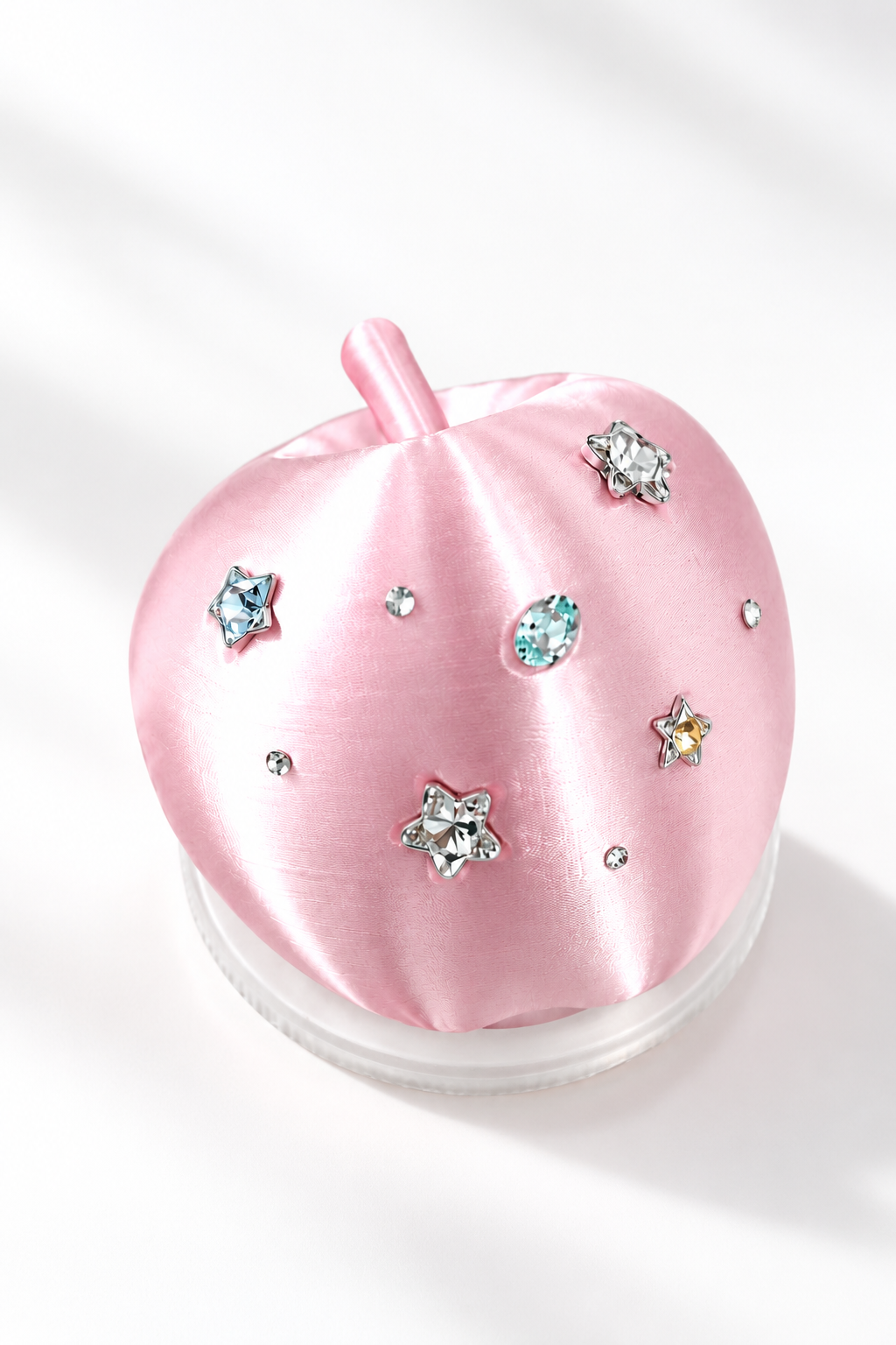 Crystal Apple Phone Stand – Aesthetic Rhinestone Phone Holder